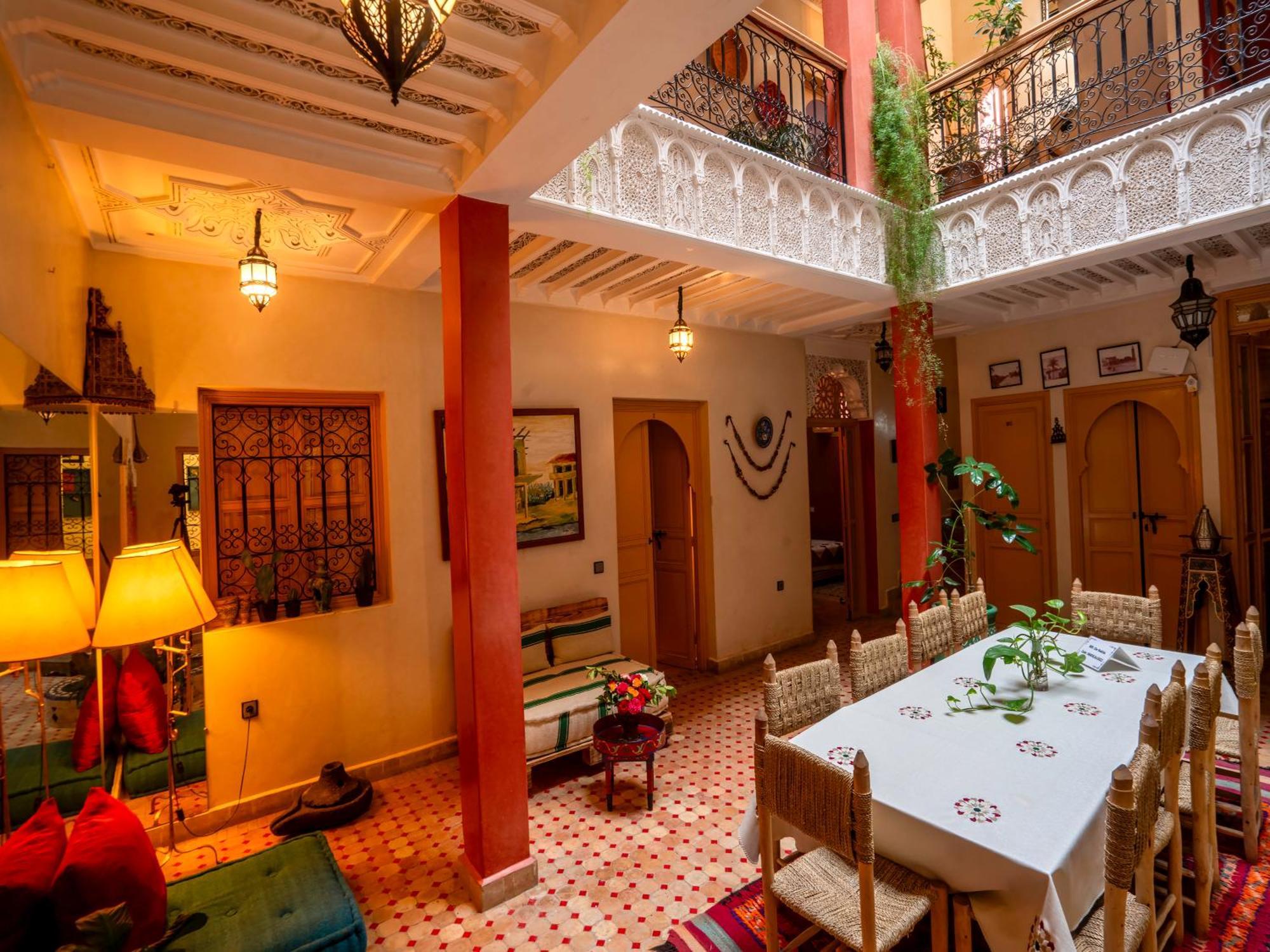 Riad Dar Ennakhla Marrakesh Bagian luar foto