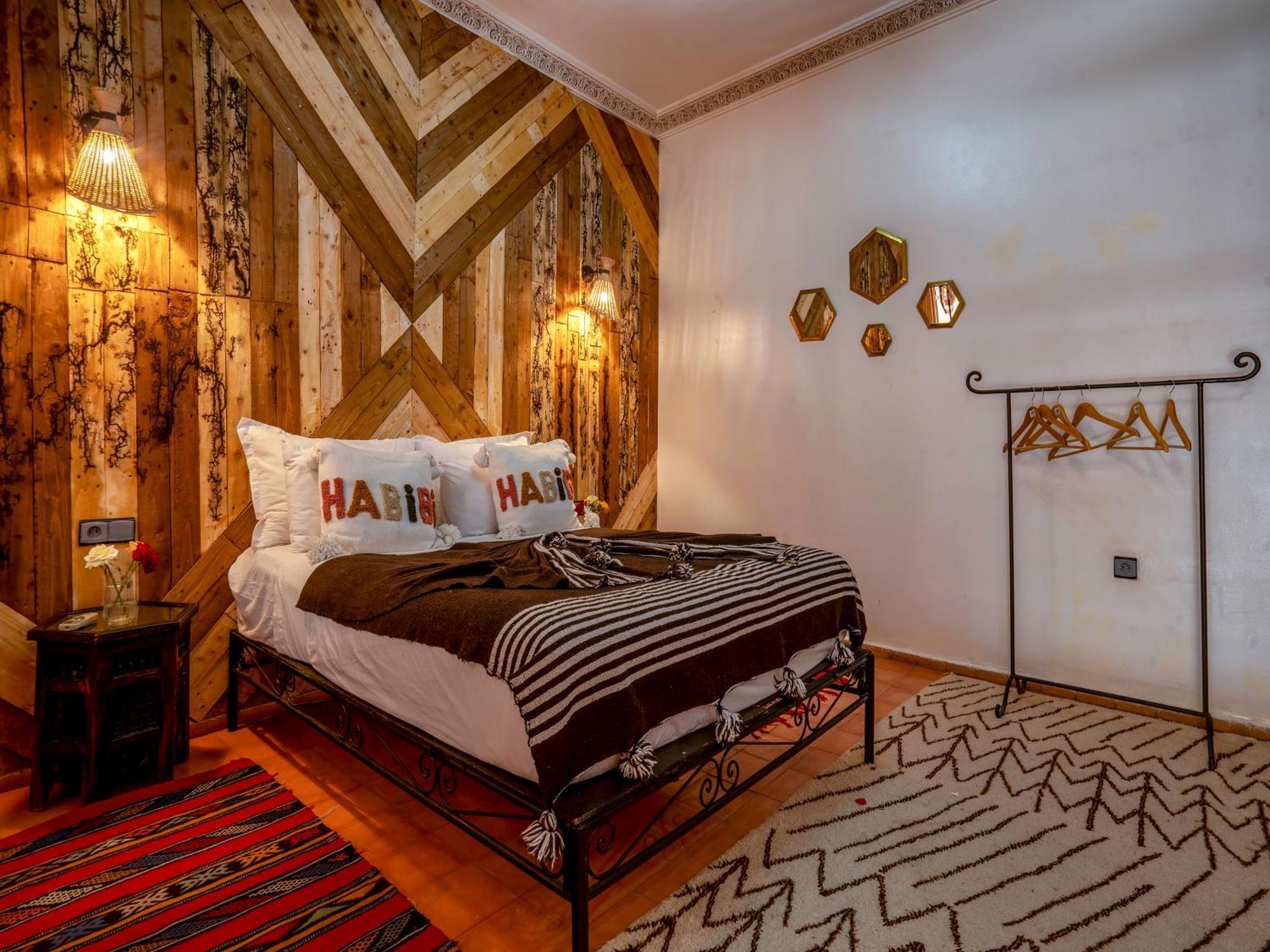 Riad Dar Ennakhla Marrakesh Bagian luar foto
