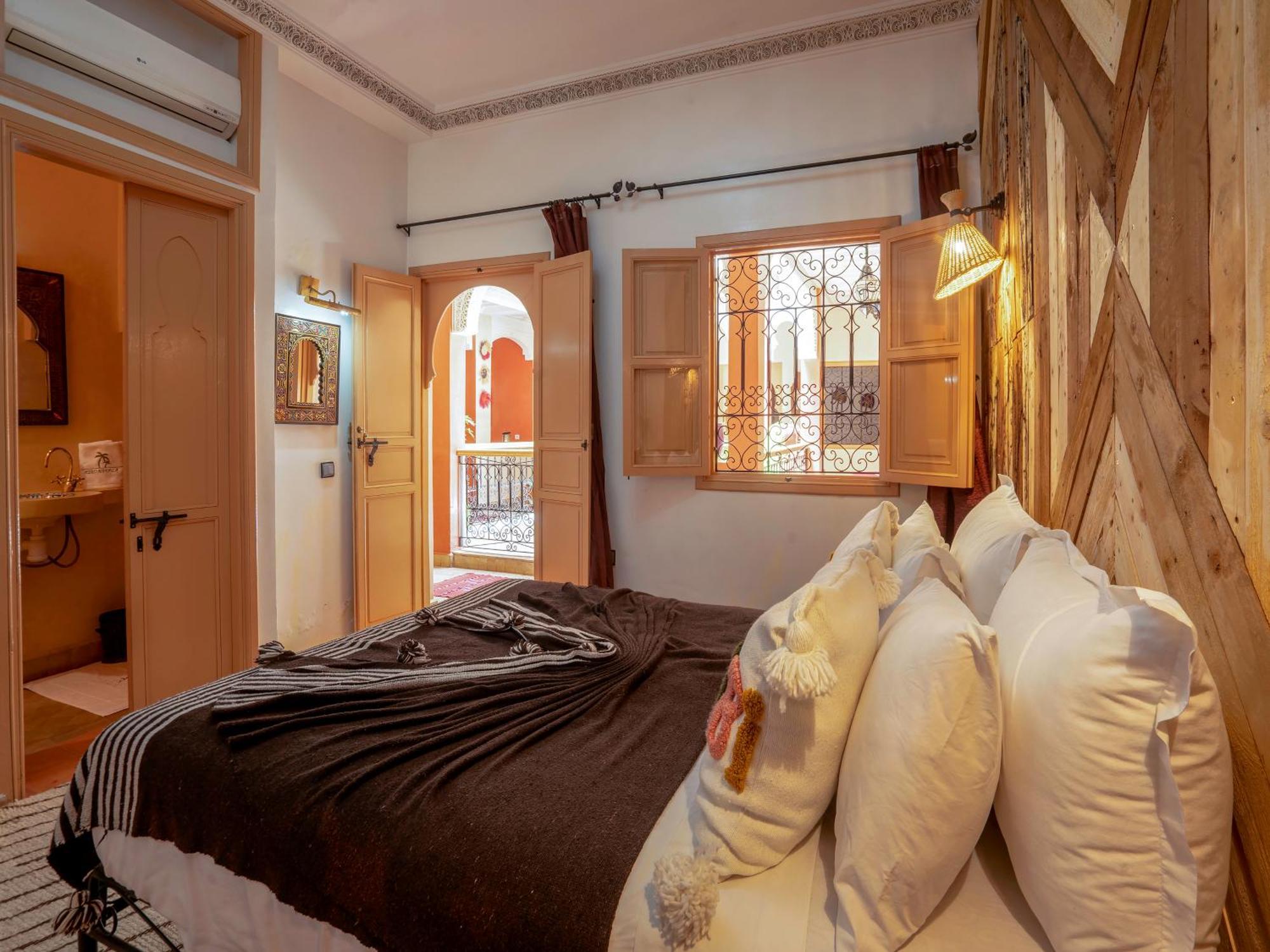 Riad Dar Ennakhla Marrakesh Bagian luar foto